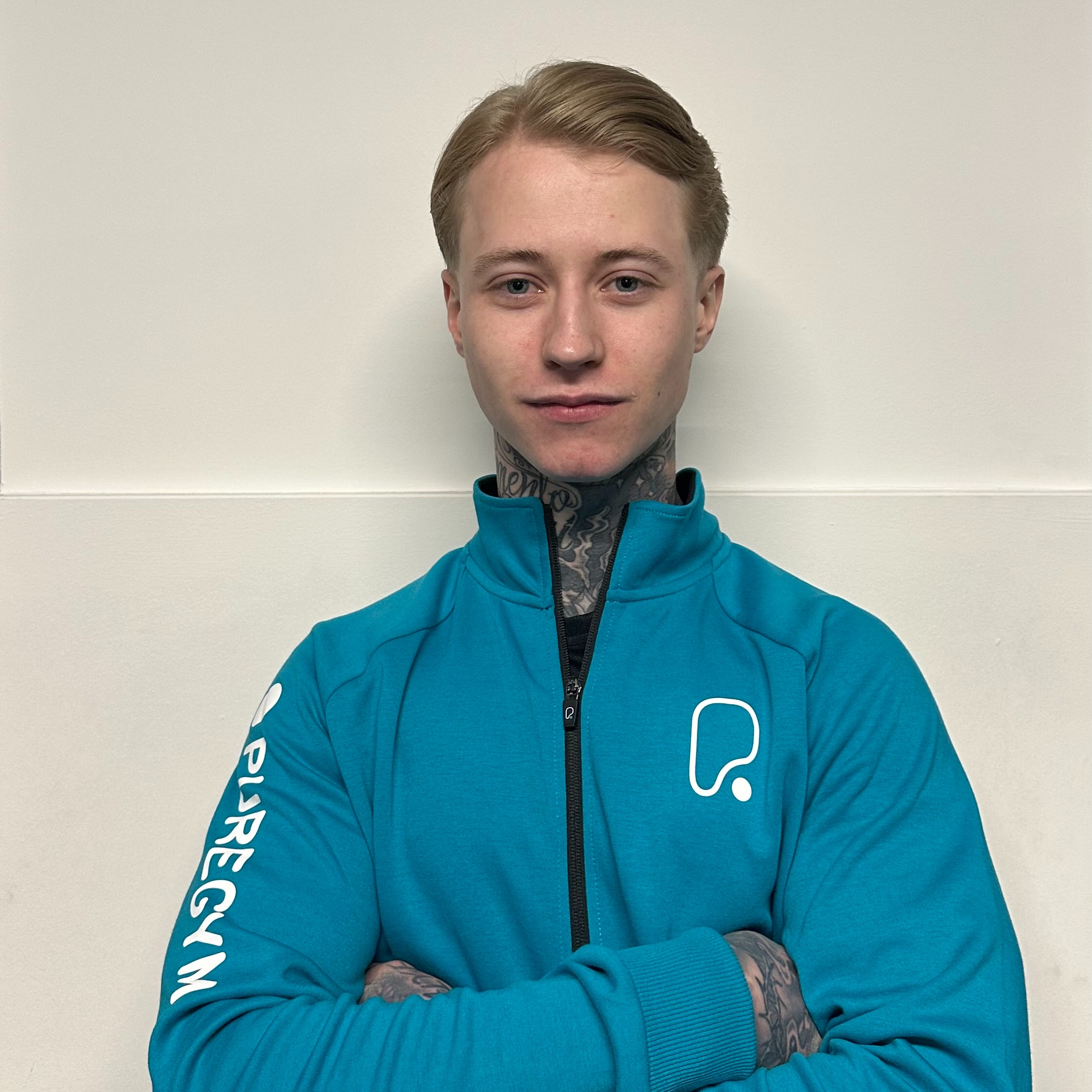 Avatar of Ethan Hennessy