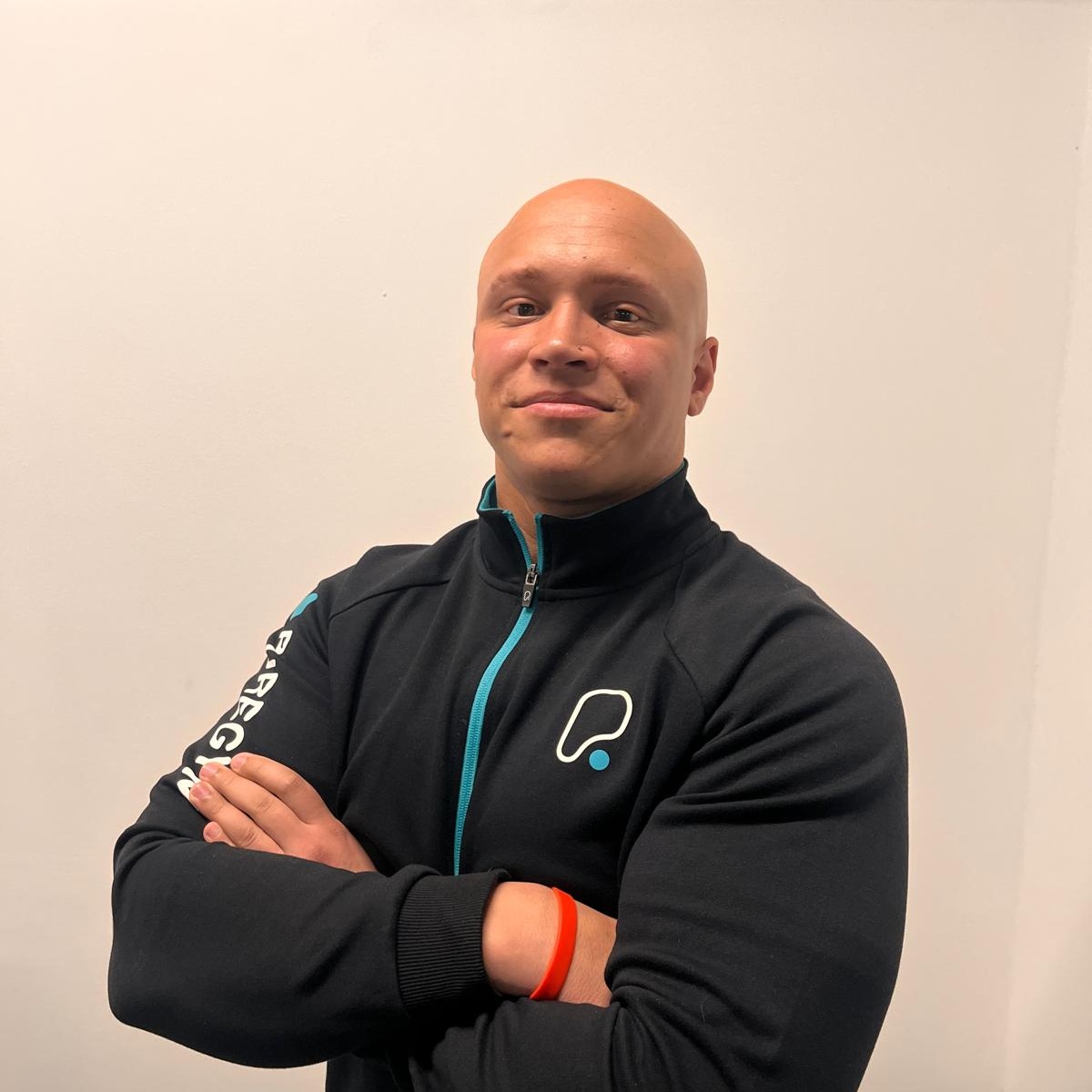 Avatar of Alex Crossley